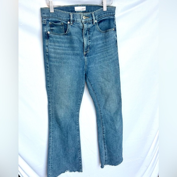 LOFT Flare Jeans Size Petite 28/6 Mid Rise - Picture 8 of 8